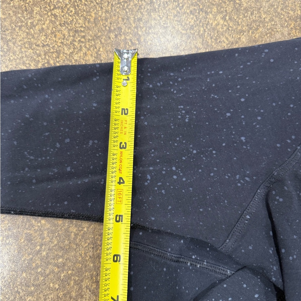 Lululemon Back In Action Long Sleeve *Splatter Black Women’s Size 10 - Picture 8 of 9